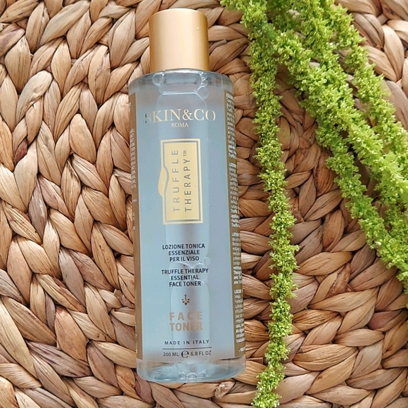 Skin&Co Other - 🎁FREE w/ Purchase🎁 Truffle Therapy Toner by Skin & Co